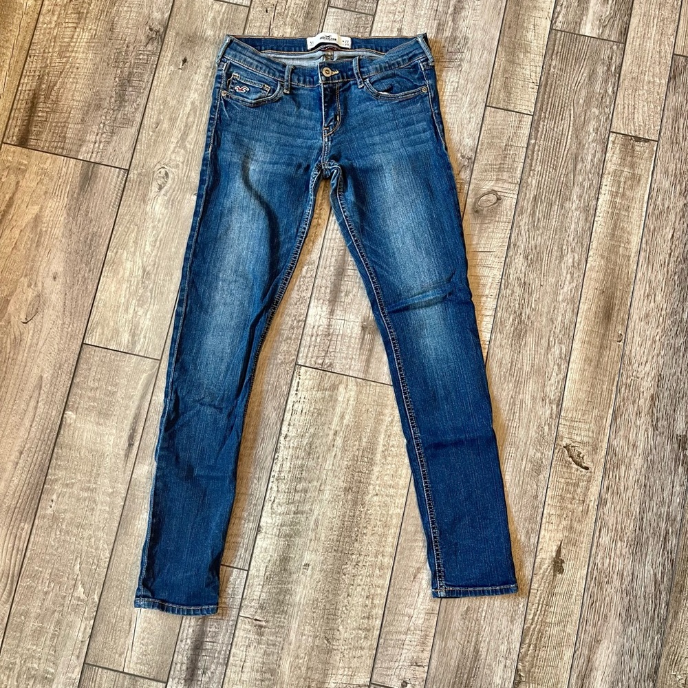 Women’s Hollister skinny jeans